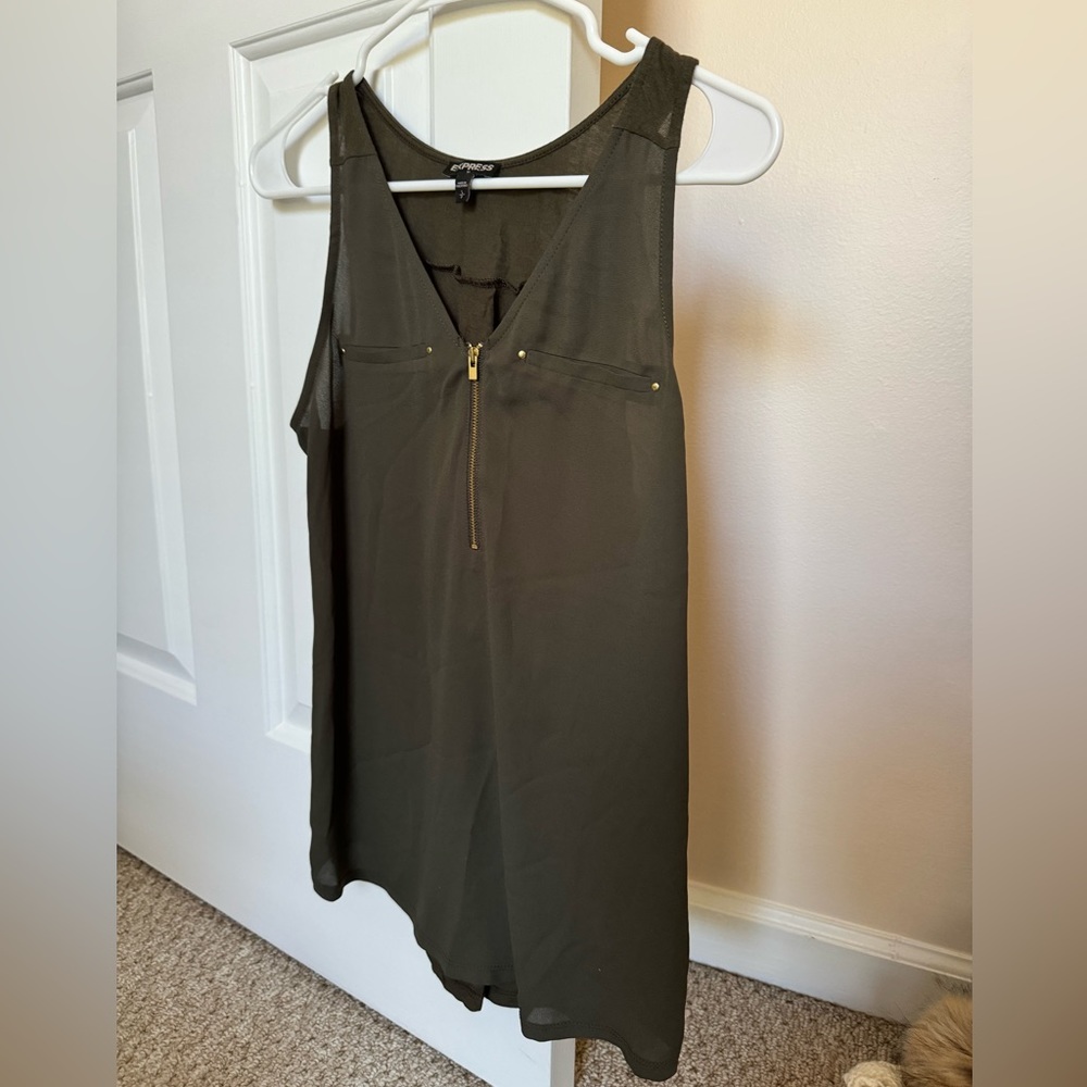 Express tank top
